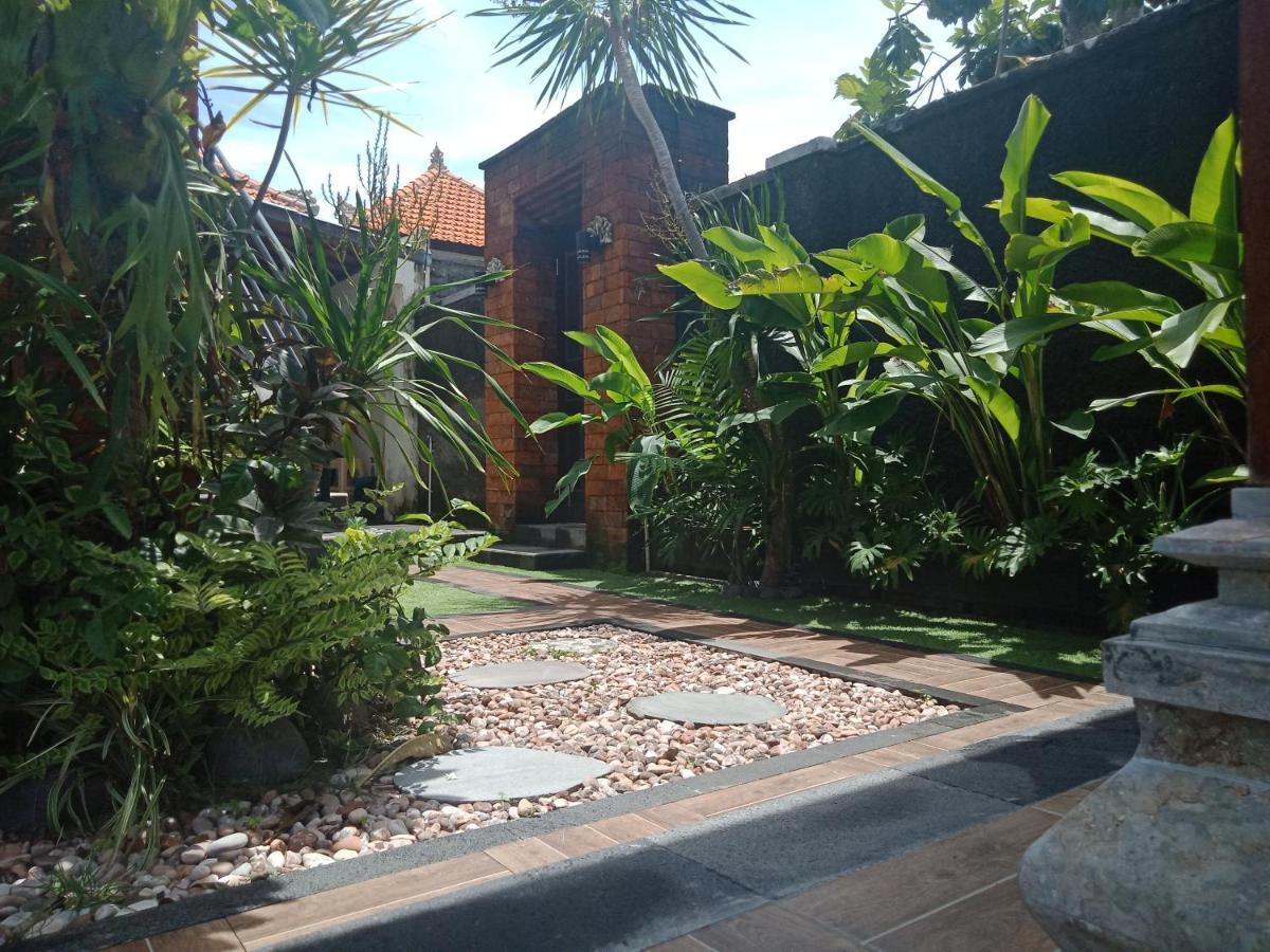 D'Puja Home Stay And Spa Nusa Dua  Exterior foto